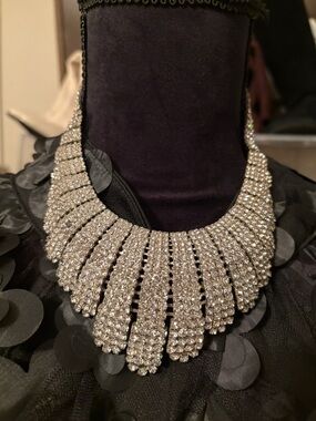 Statement Silver Crystal Bib Necklace - Elegant Sparkle